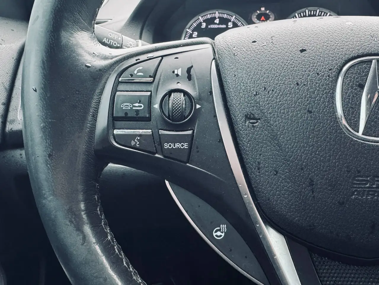 Acura TLX снимка Acura TLX