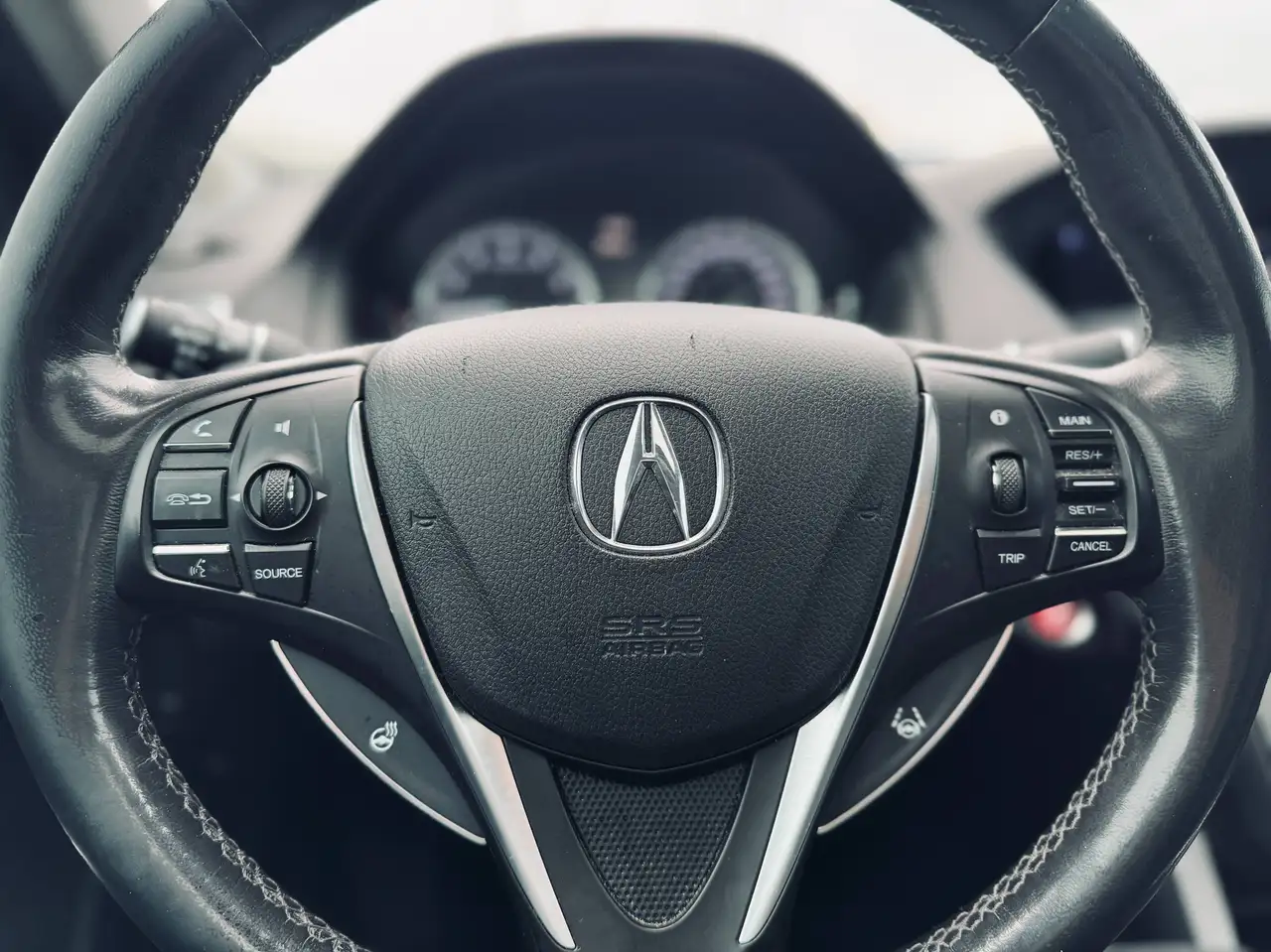 Acura TLX снимка Acura TLX