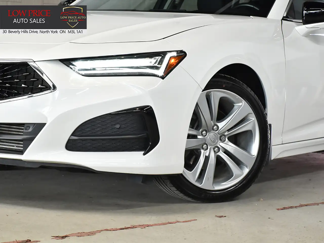 Acura TLX снимка Acura TLX