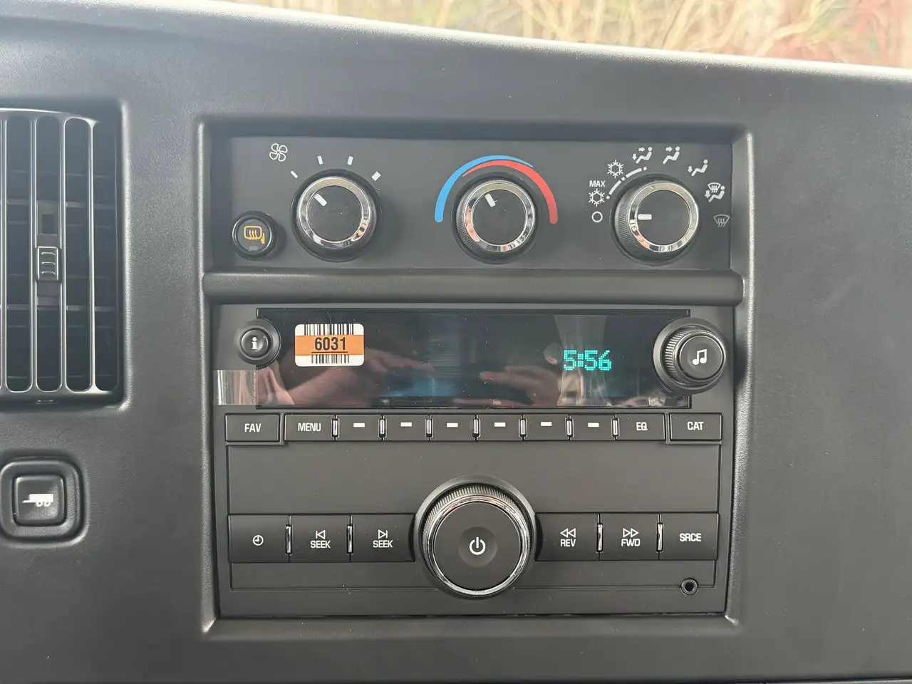 GMC Savana снимка GMC Savana