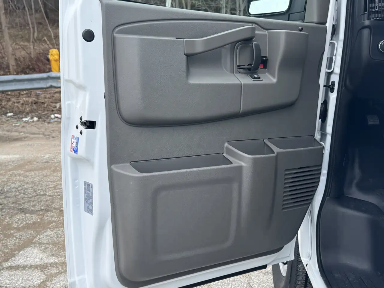 GMC Savana снимка GMC Savana