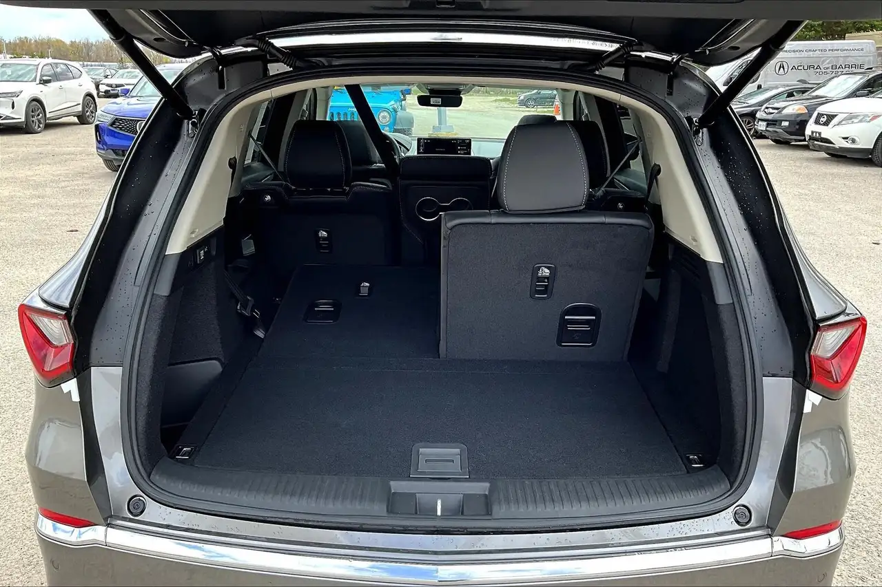 Acura MDX снимка Acura MDX