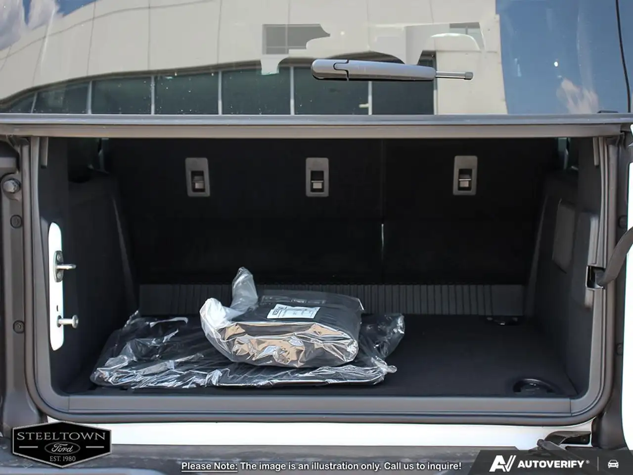 Ford Bronco снимка Ford Bronco