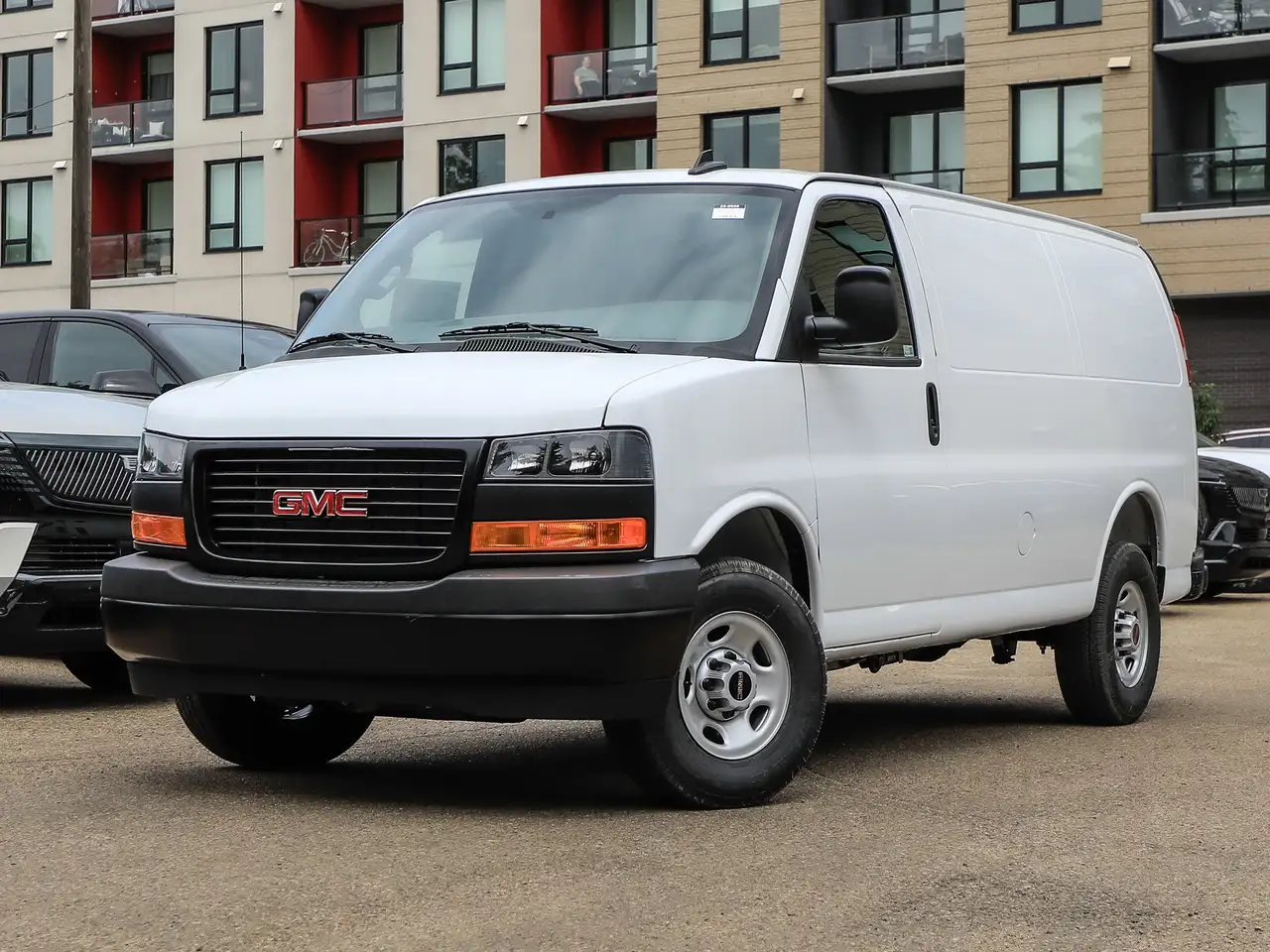 GMC Savana fotografie GMC Savana