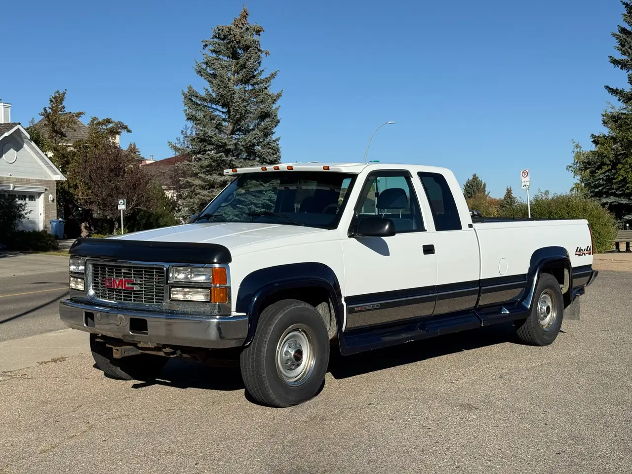 GMC Sierra 2500 снимка GMC Sierra 2500