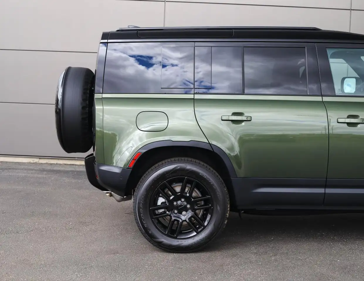 Land Rover Defender снимка Land Rover Defender
