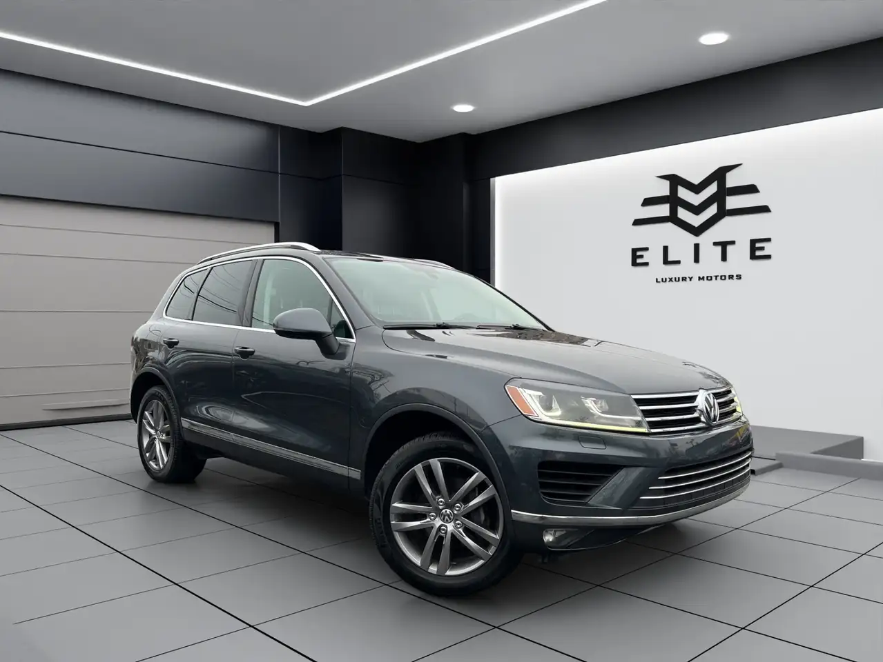 Volkswagen Touareg снимка Volkswagen Touareg