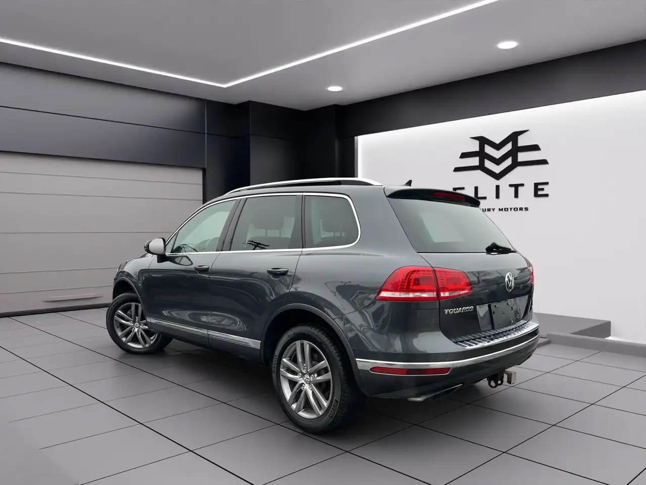 Volkswagen Touareg снимка Volkswagen Touareg