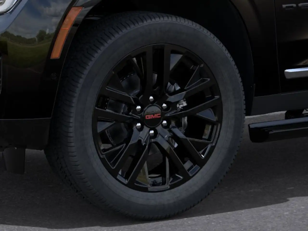GMC Yukon снимка GMC Yukon
