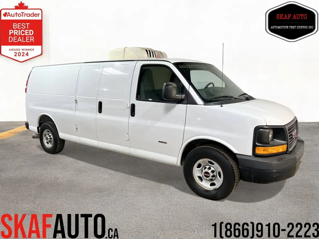 GMC Savana снимка GMC Savana