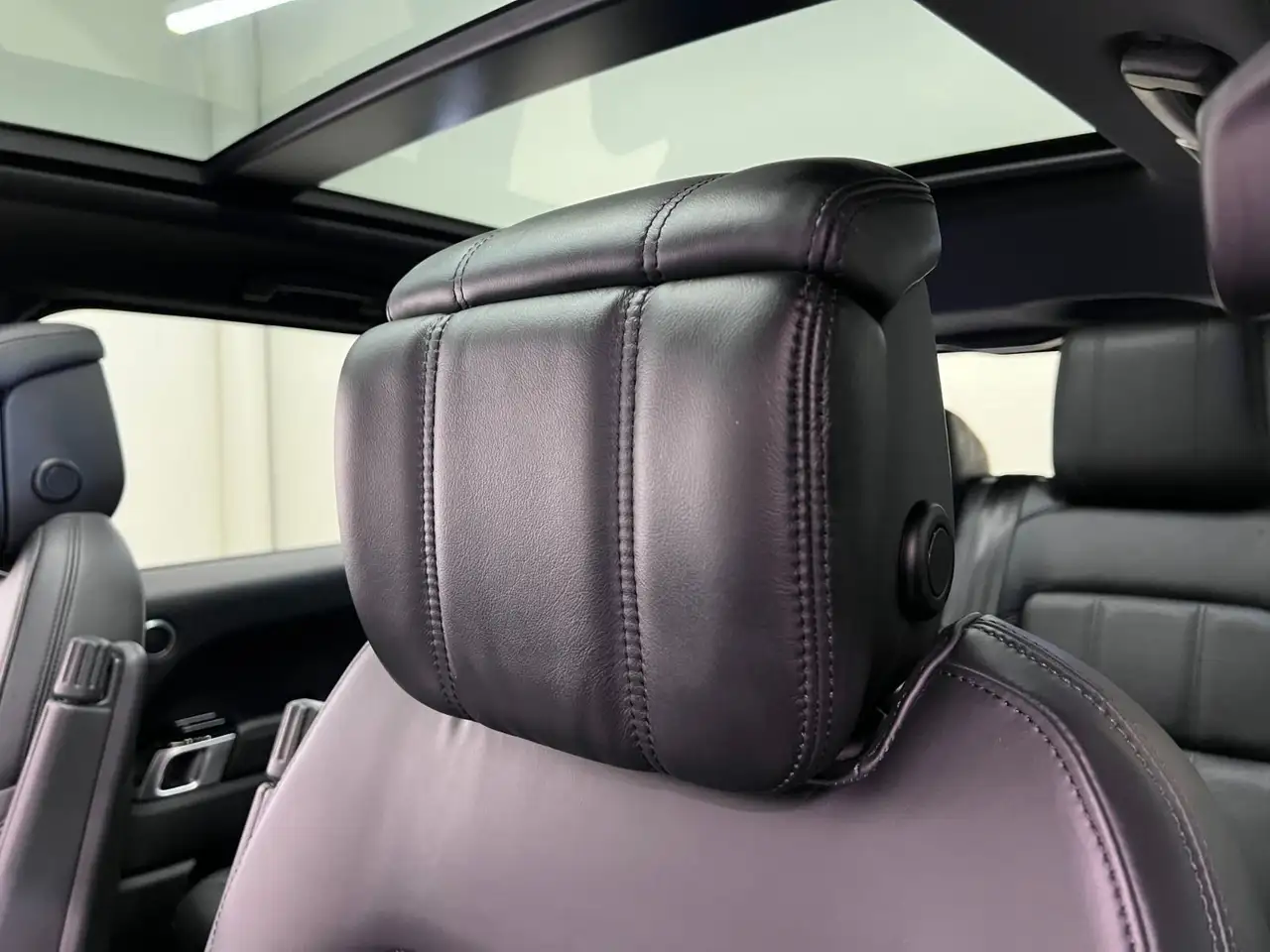 Land Rover Range Rover Sport снимка Land Rover Range Rover Sport
