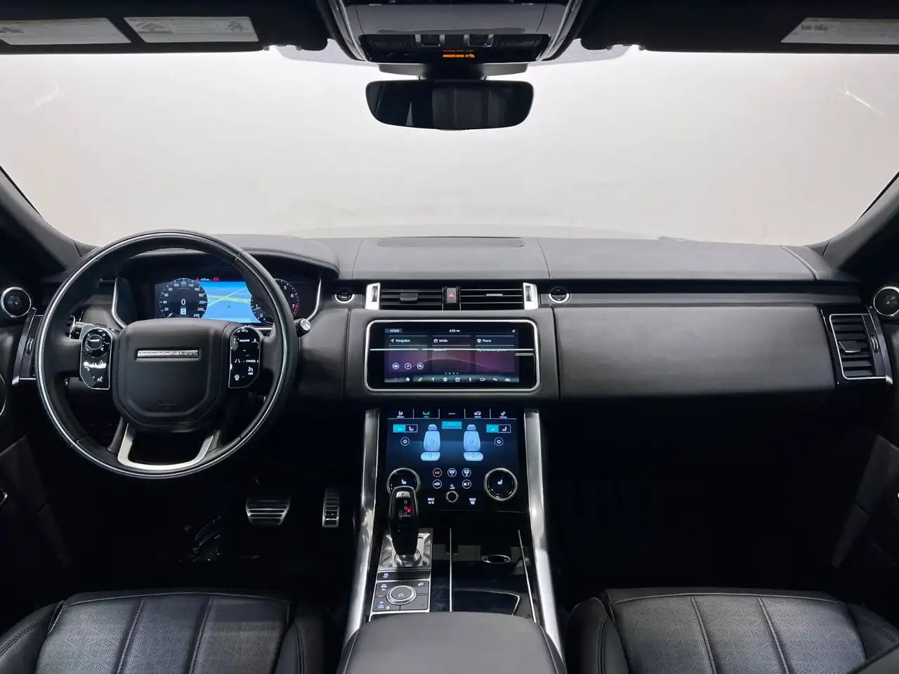 Land Rover Range Rover Sport снимка Land Rover Range Rover Sport
