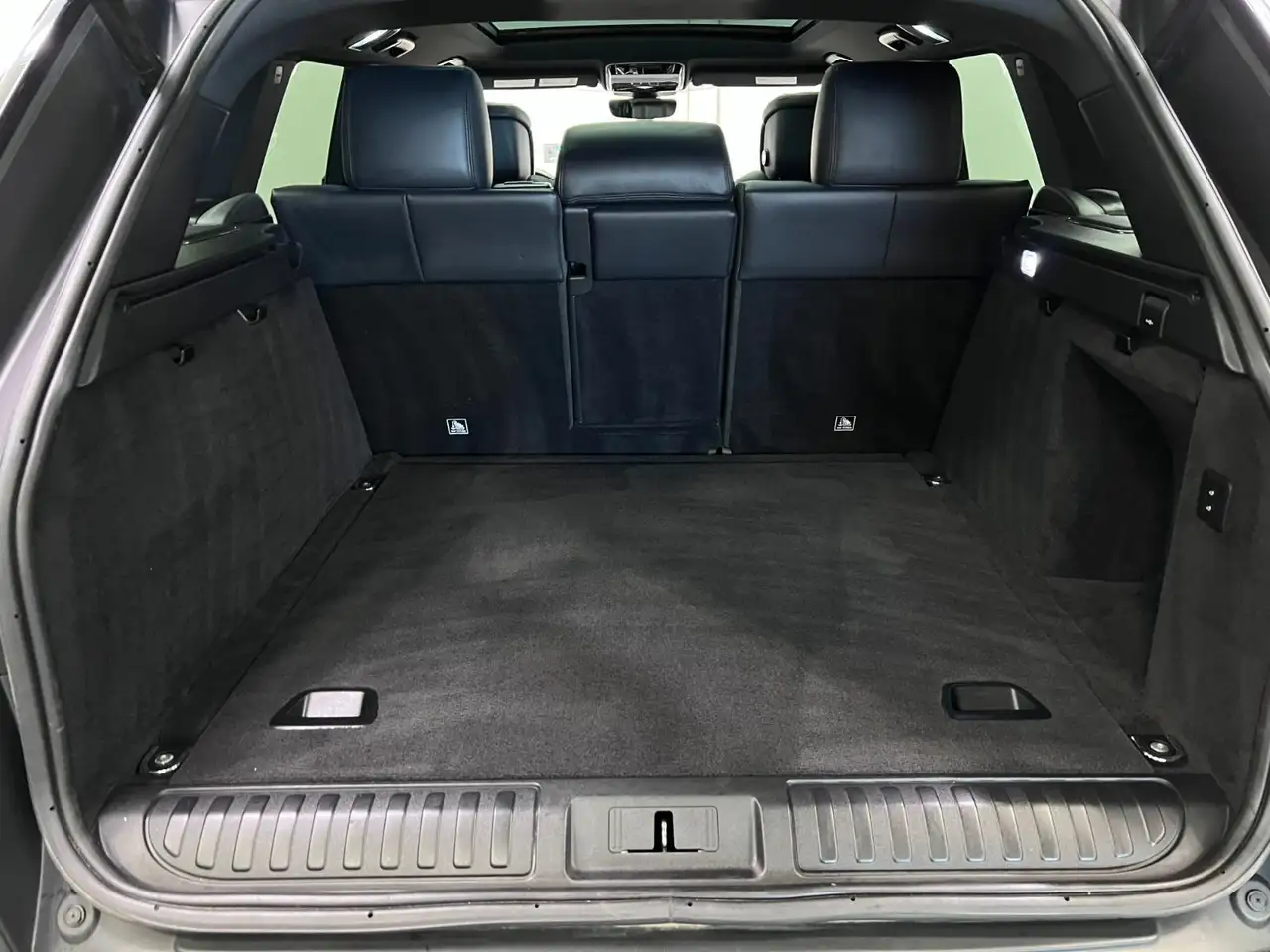 Land Rover Range Rover Sport снимка Land Rover Range Rover Sport