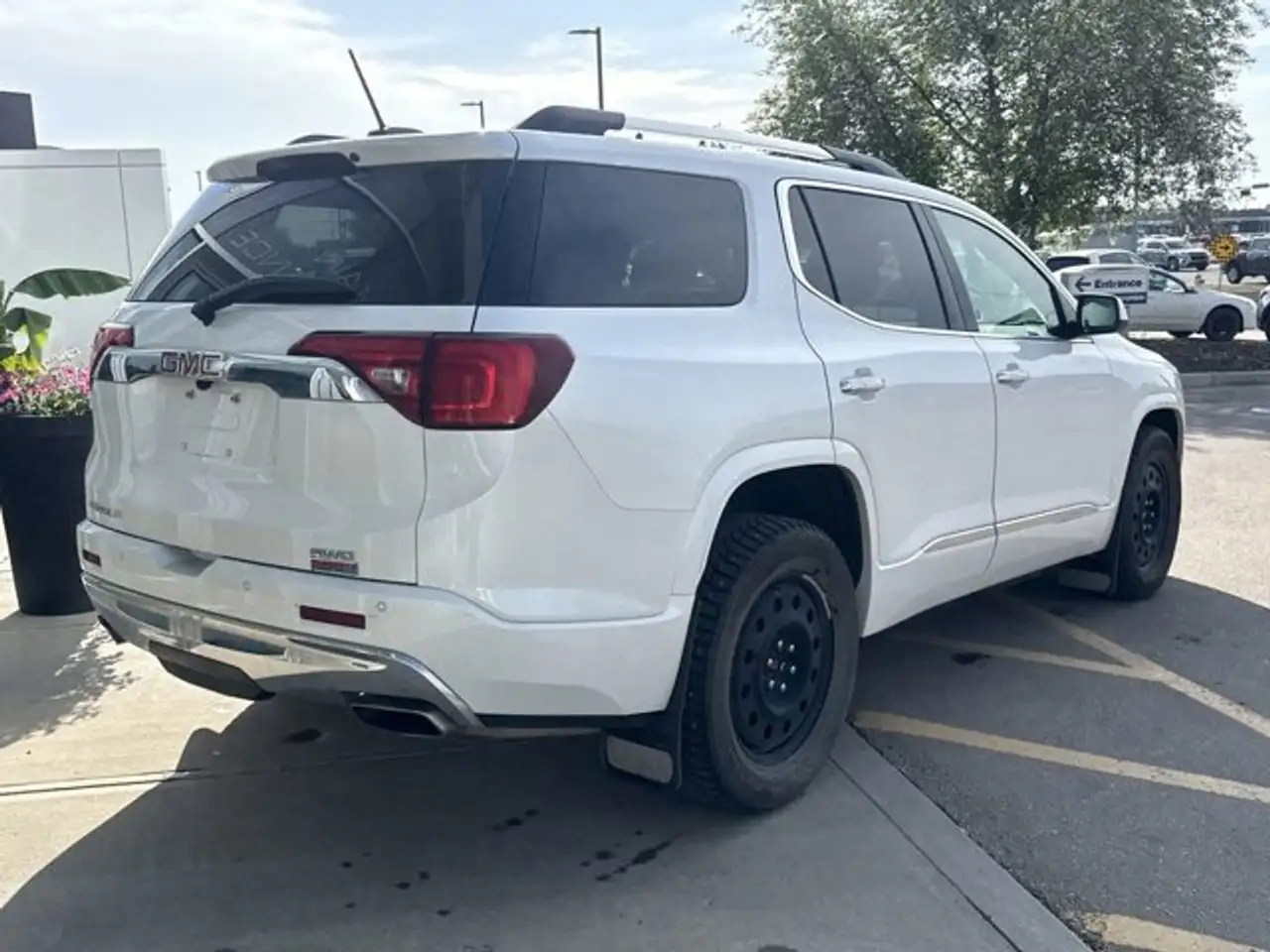 GMC Acadia photo GMC Acadia
