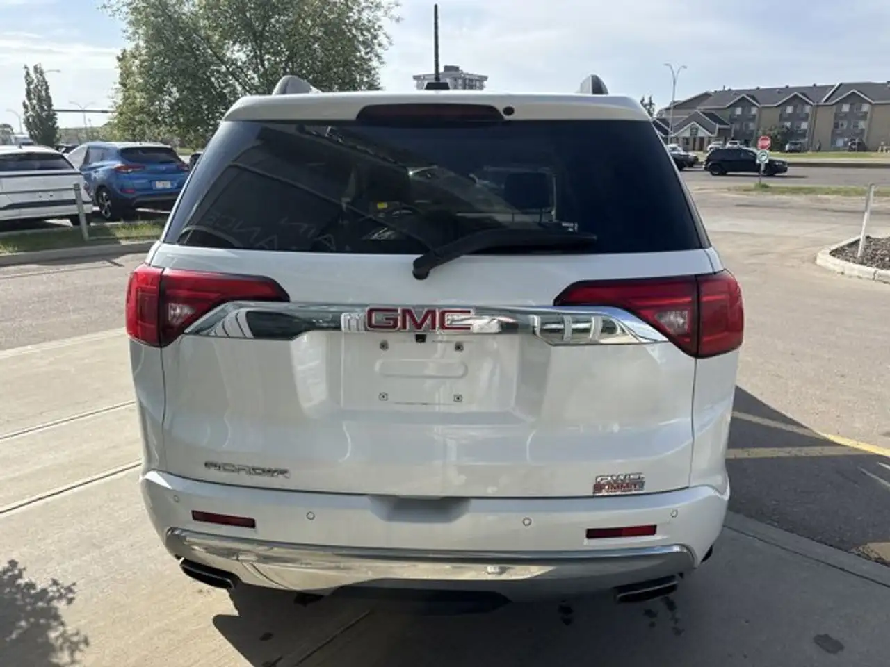GMC Acadia photo GMC Acadia