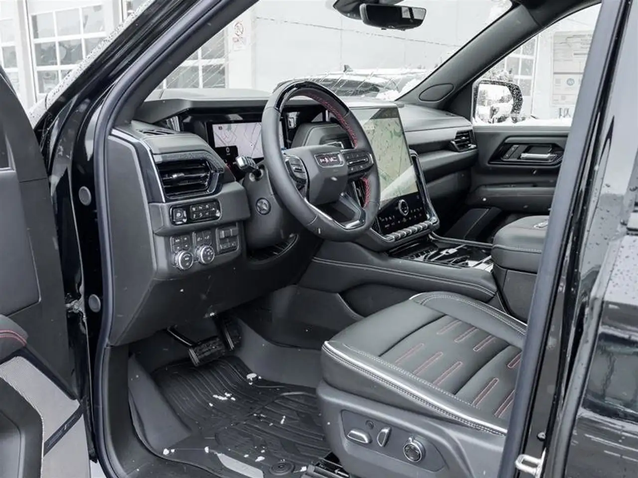 GMC Yukon снимка GMC Yukon