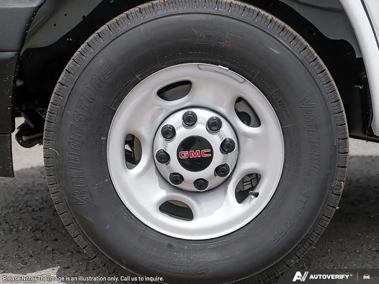 GMC Savana снимка GMC Savana