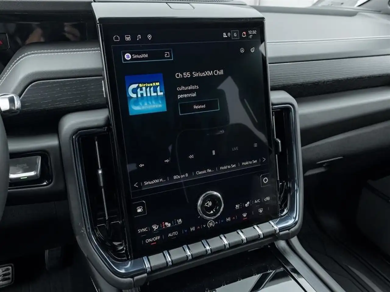 GMC Yukon снимка GMC Yukon