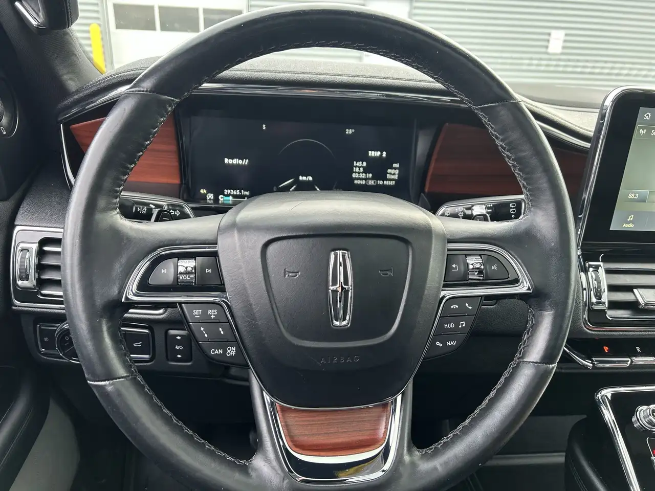 Lincoln Navigator снимка Lincoln Navigator