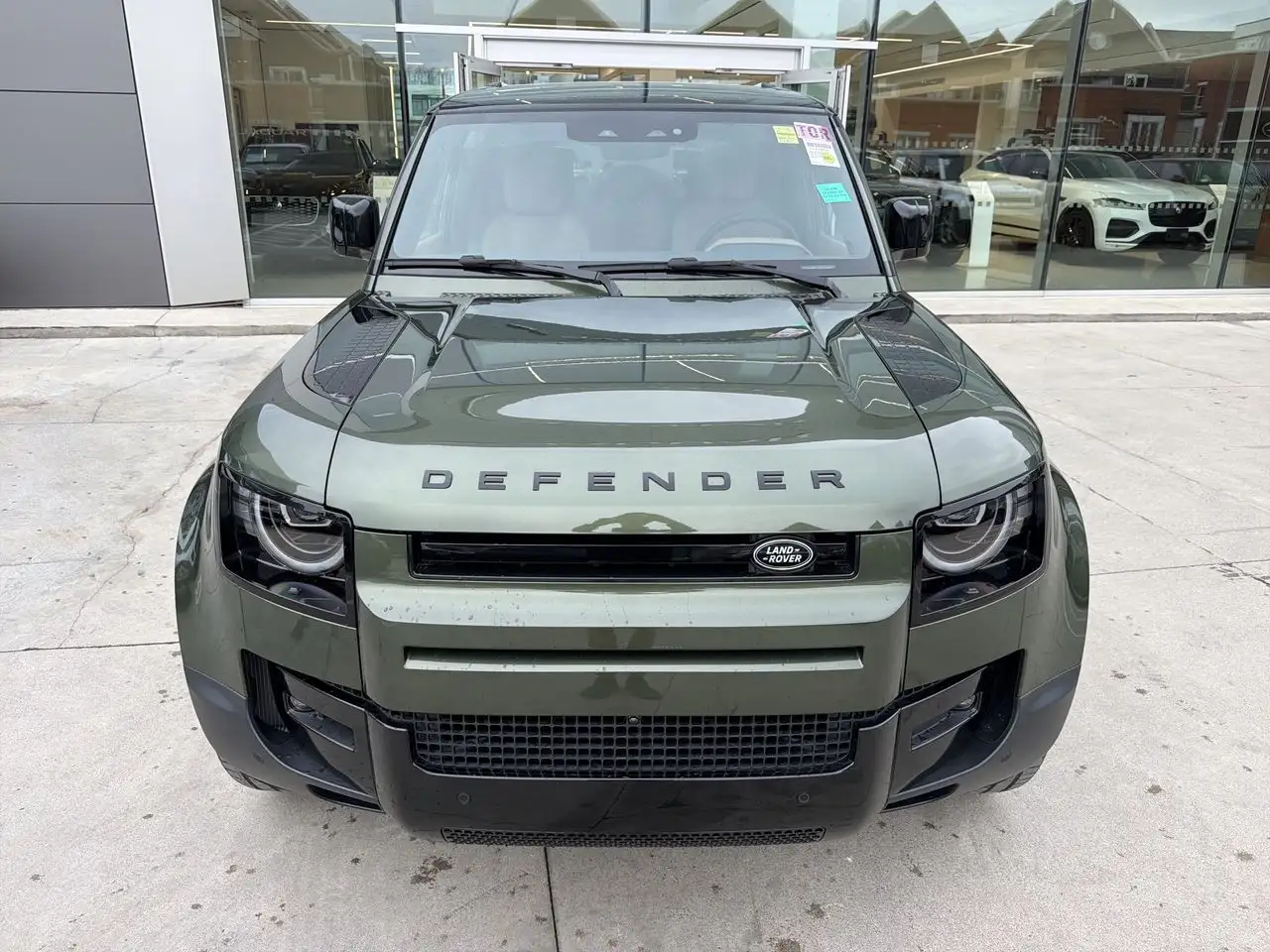 Land Rover Defender photo Land Rover Defender