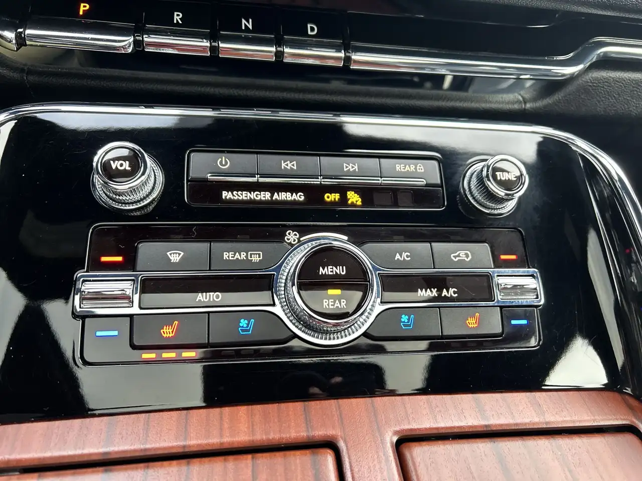Lincoln Navigator снимка Lincoln Navigator