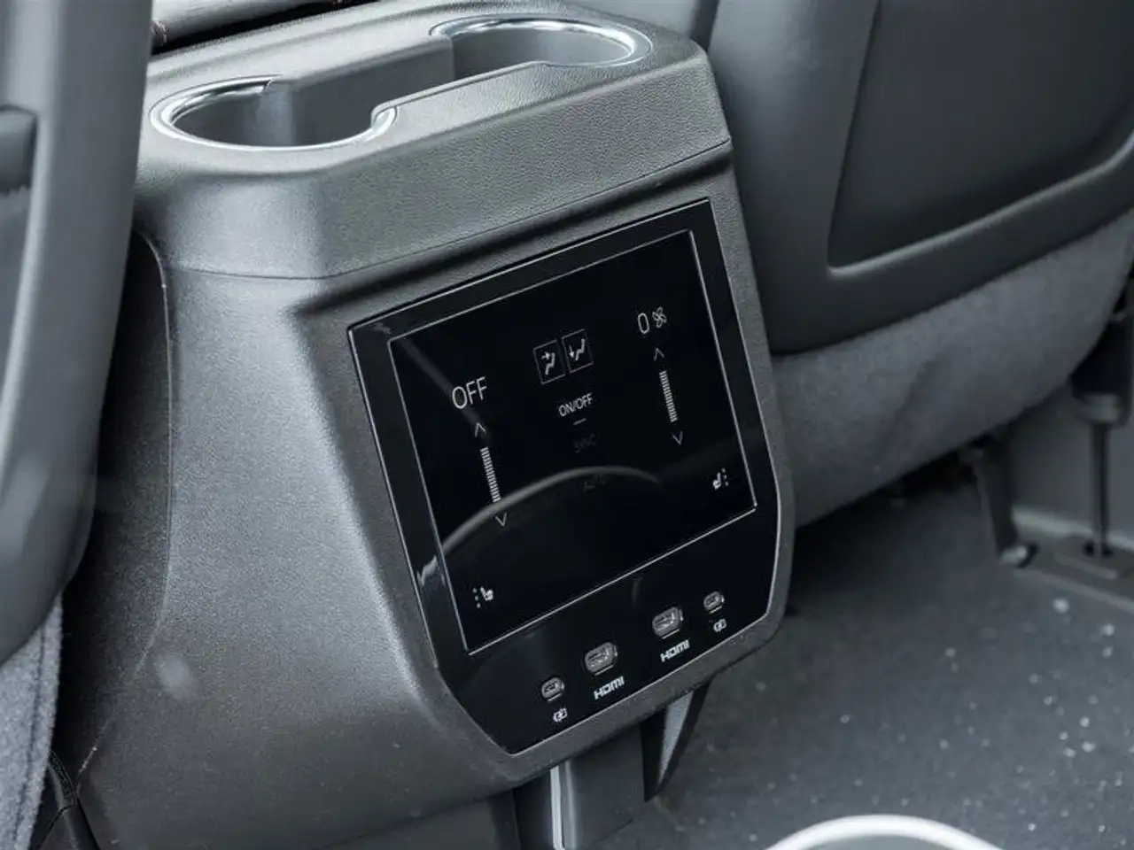 GMC Yukon снимка GMC Yukon