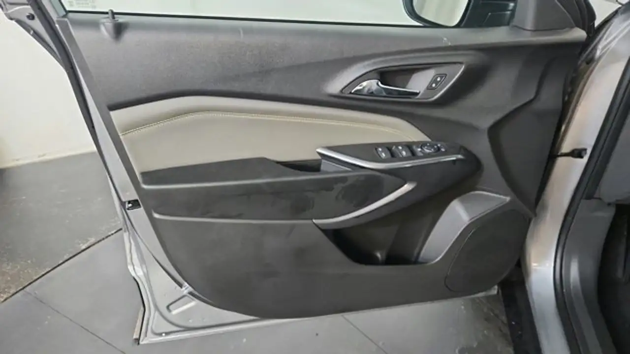 Chevrolet Trax снимка Chevrolet Trax