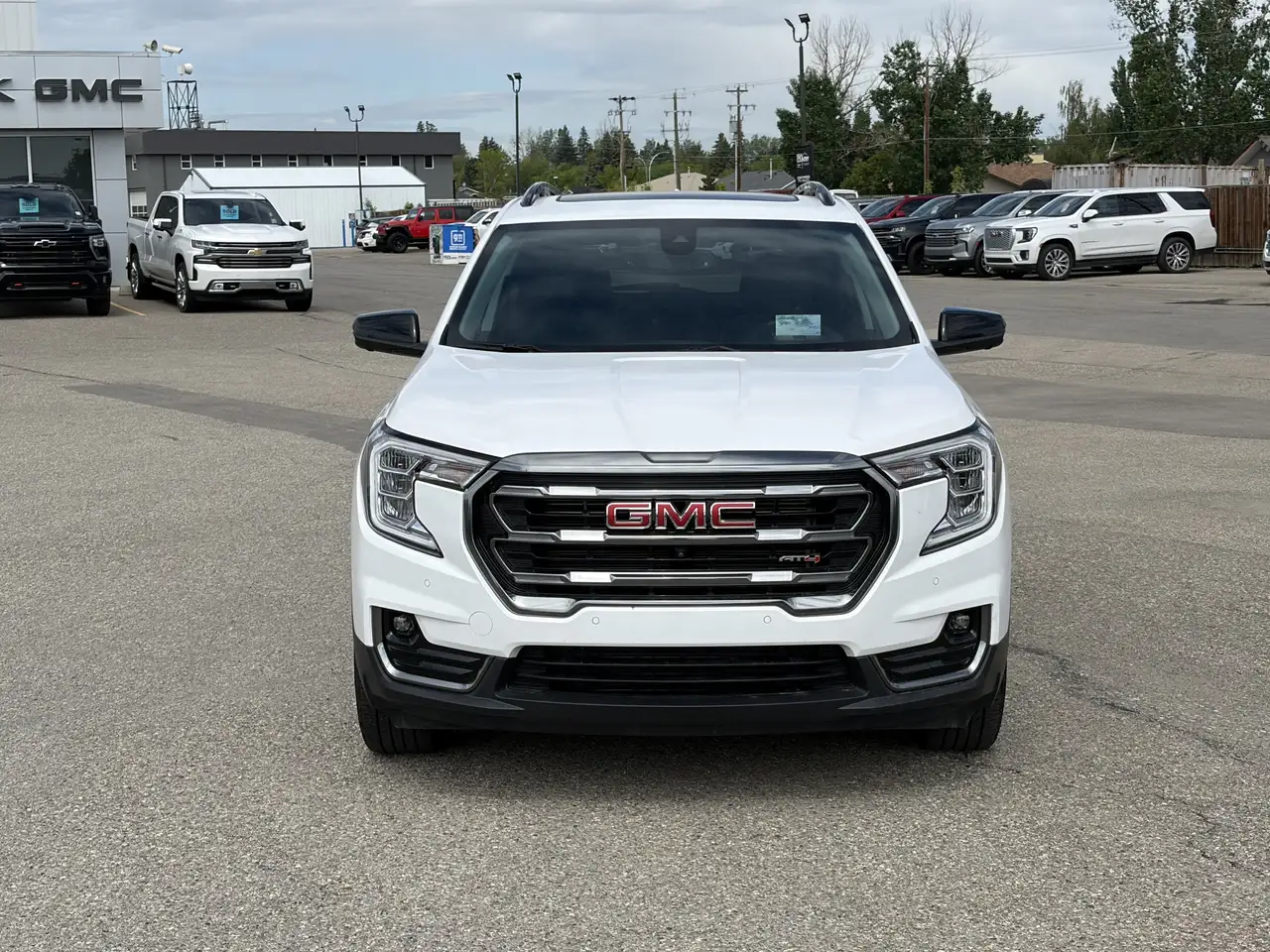 GMC Terrain photo GMC Terrain