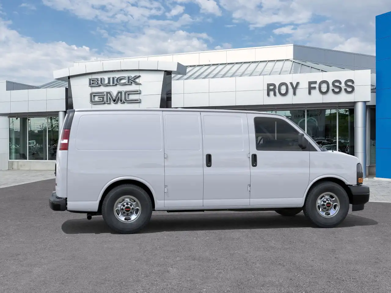 GMC Savana photo GMC Savana