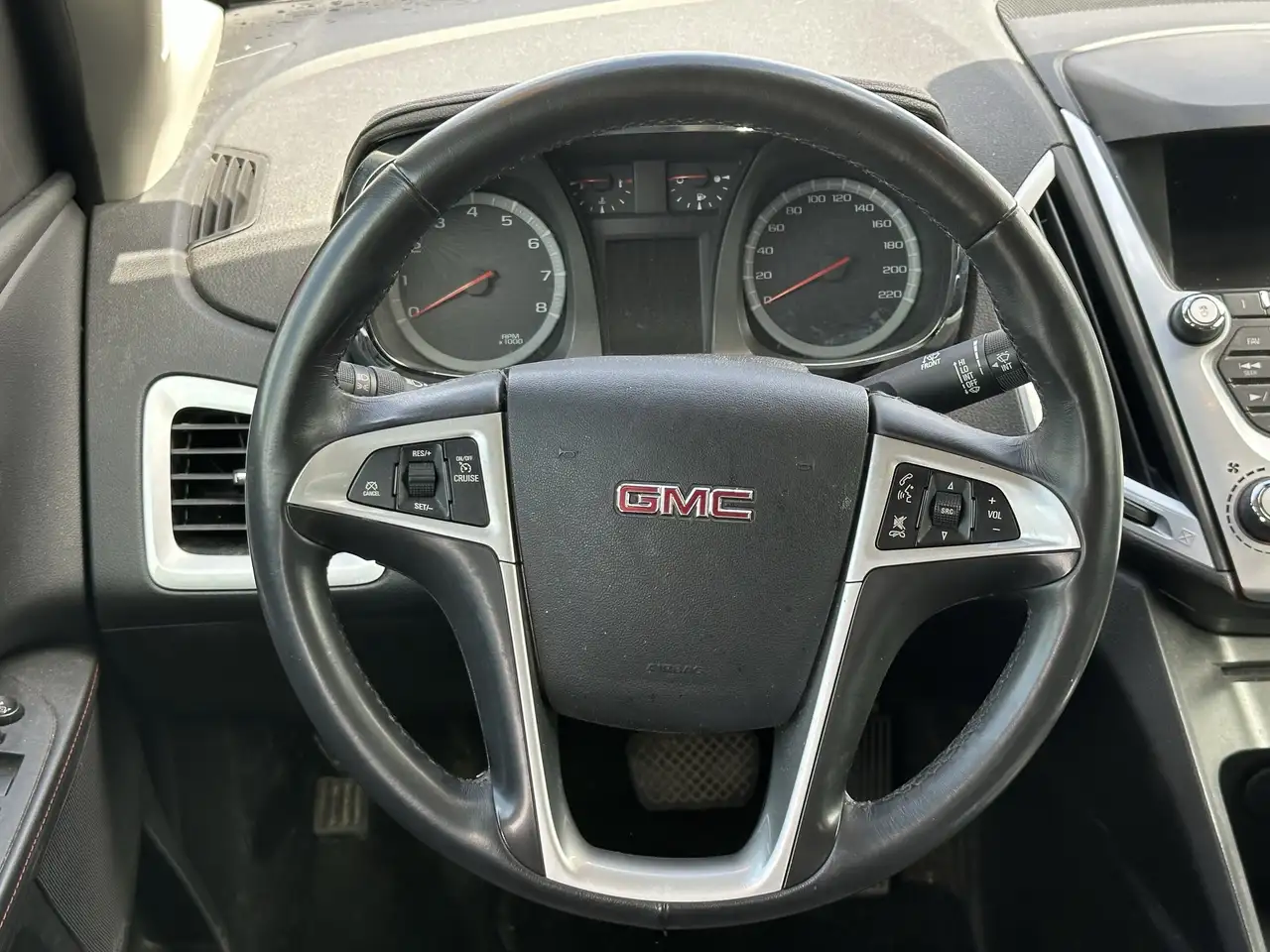 GMC Terrain photo GMC Terrain