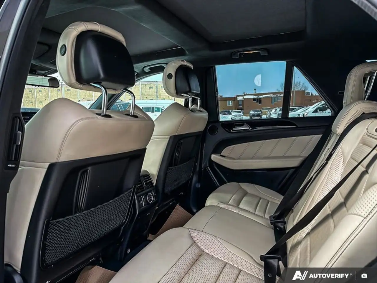 Mercedes-Benz GLE снимка Mercedes-Benz GLE