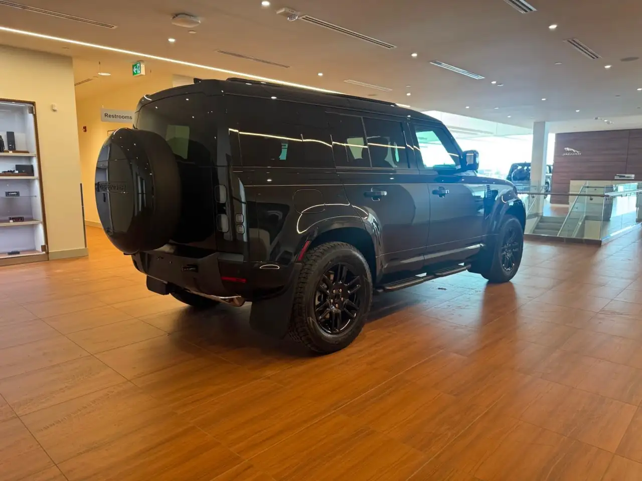 Land Rover Defender снимка Land Rover Defender