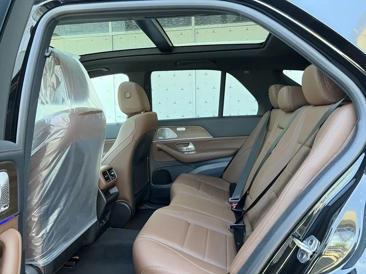 Mercedes-Benz GLE снимка Mercedes-Benz GLE