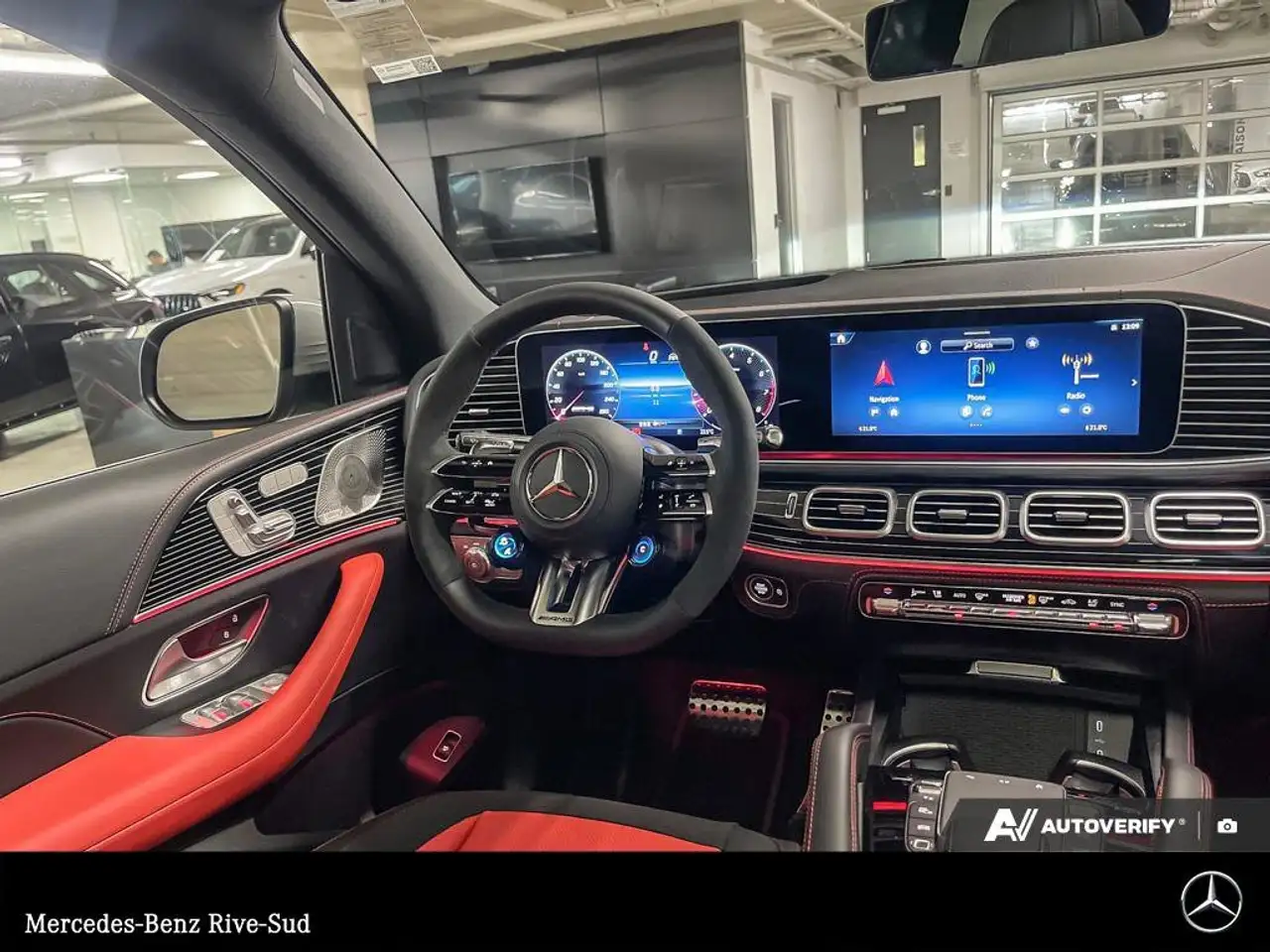 Mercedes-Benz GLE снимка Mercedes-Benz GLE