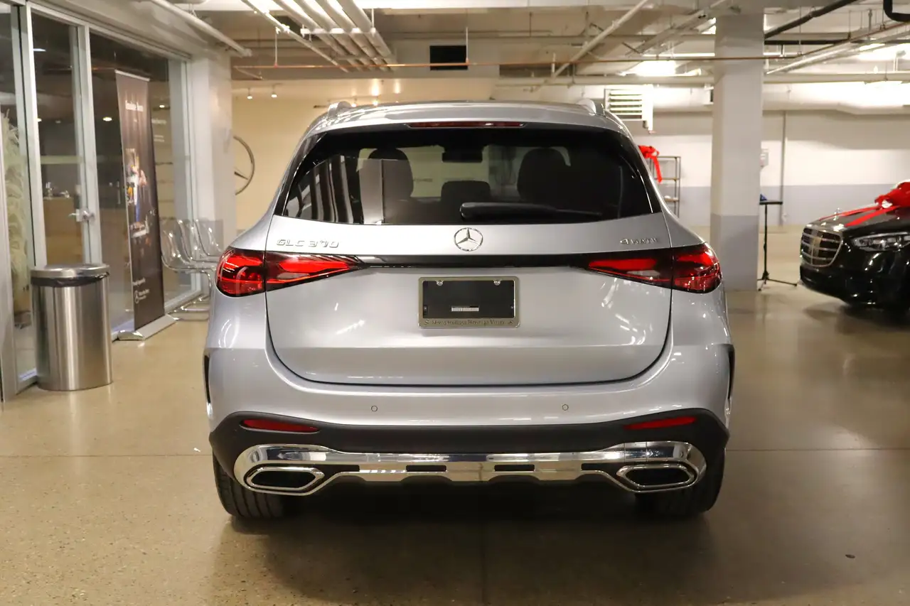 Mercedes-Benz GLC снимка Mercedes-Benz GLC