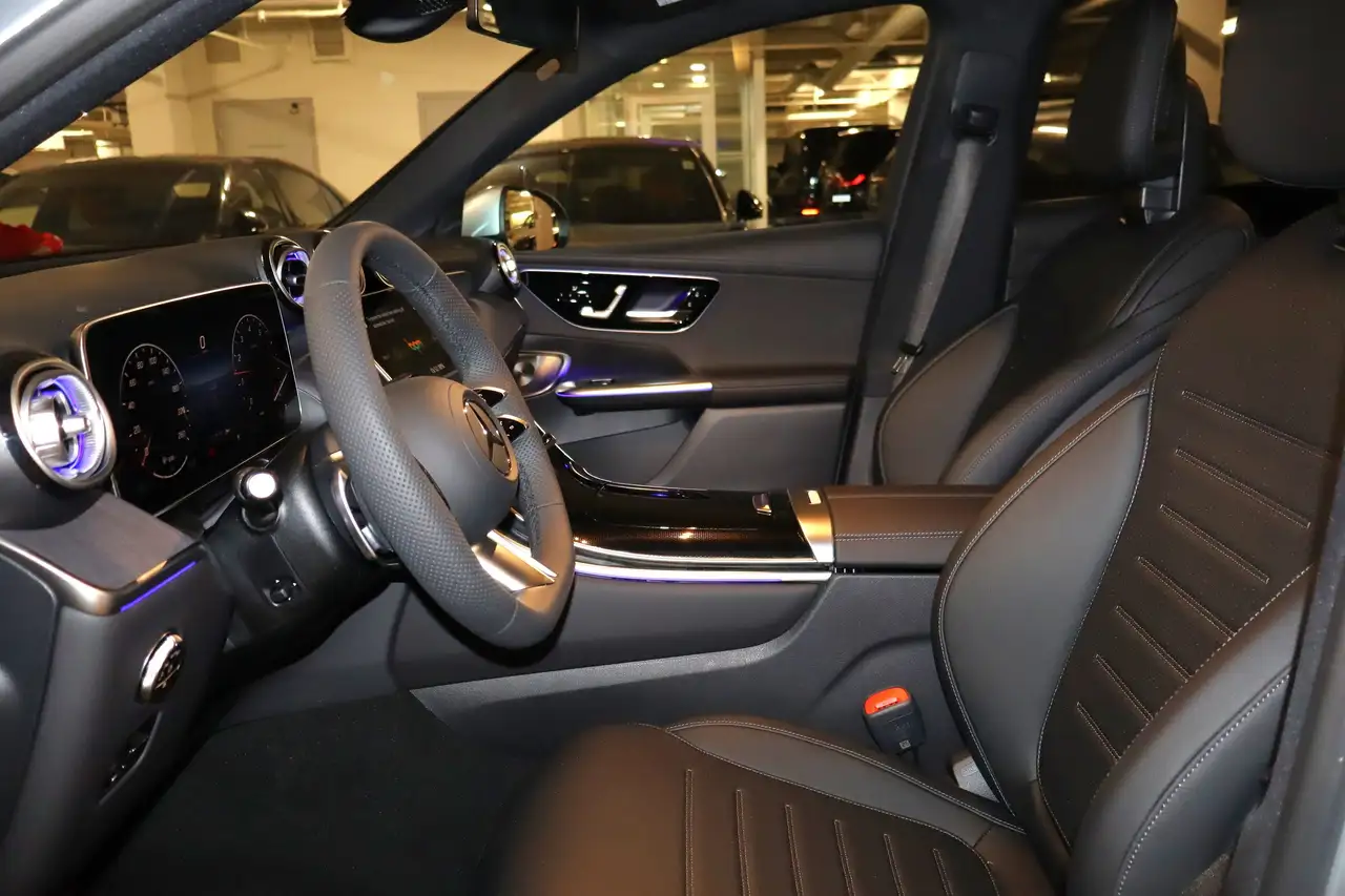 Mercedes-Benz GLC снимка Mercedes-Benz GLC