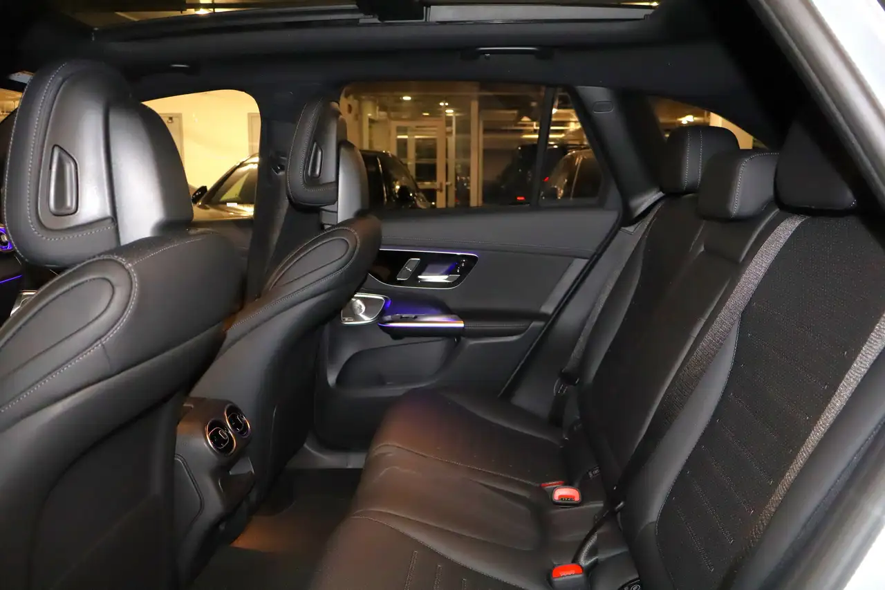 Mercedes-Benz GLC снимка Mercedes-Benz GLC