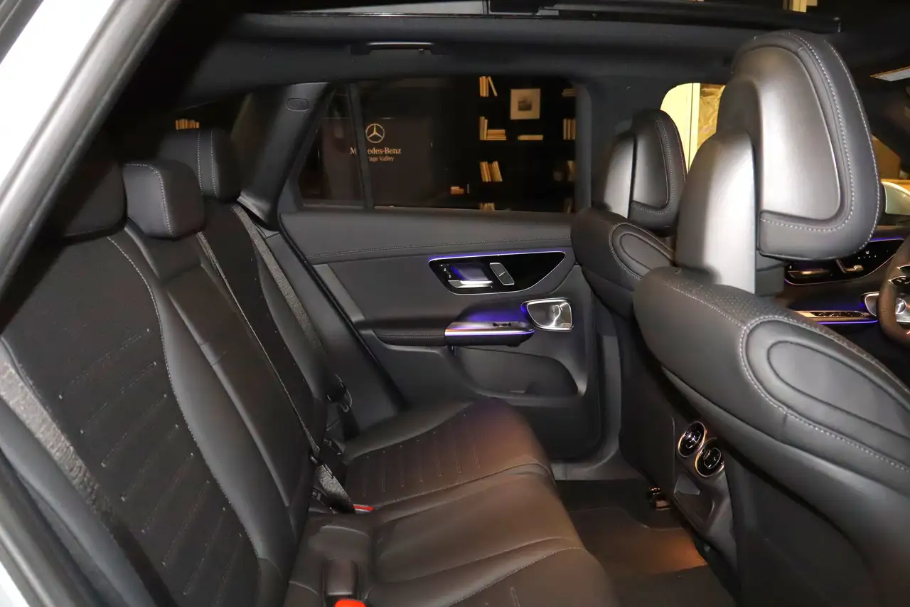 Mercedes-Benz GLC снимка Mercedes-Benz GLC