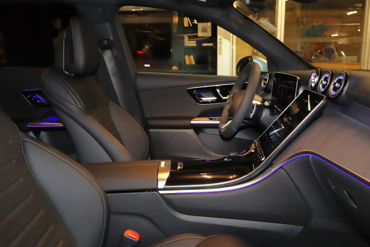 Mercedes-Benz GLC снимка Mercedes-Benz GLC