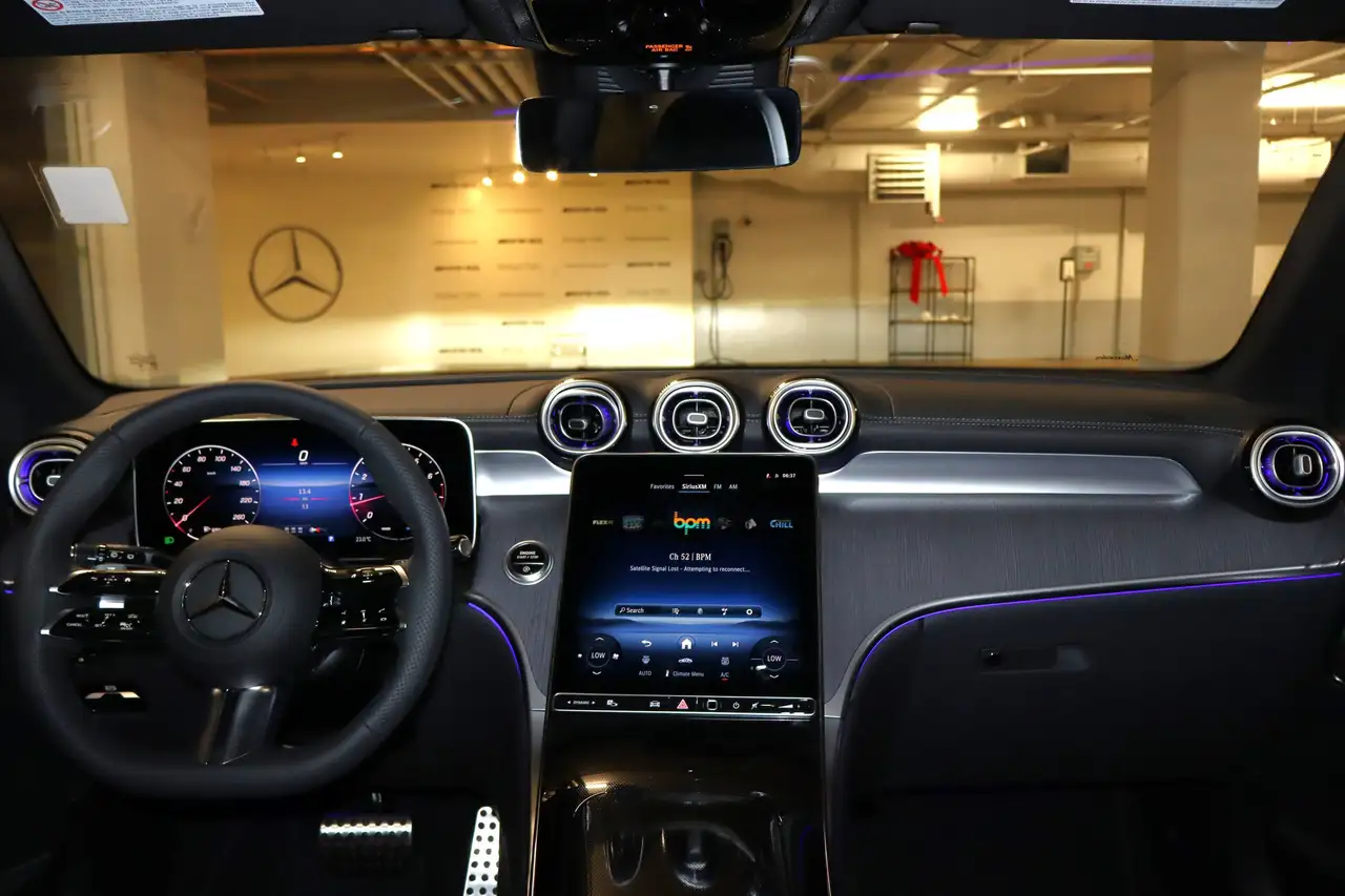 Mercedes-Benz GLC снимка Mercedes-Benz GLC