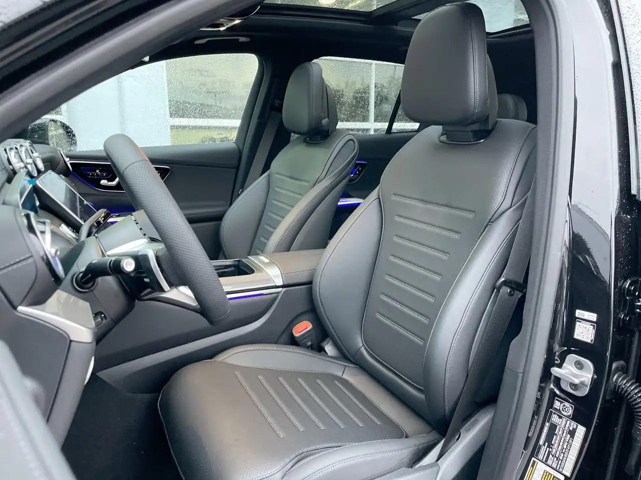 Mercedes-Benz GLC снимка Mercedes-Benz GLC
