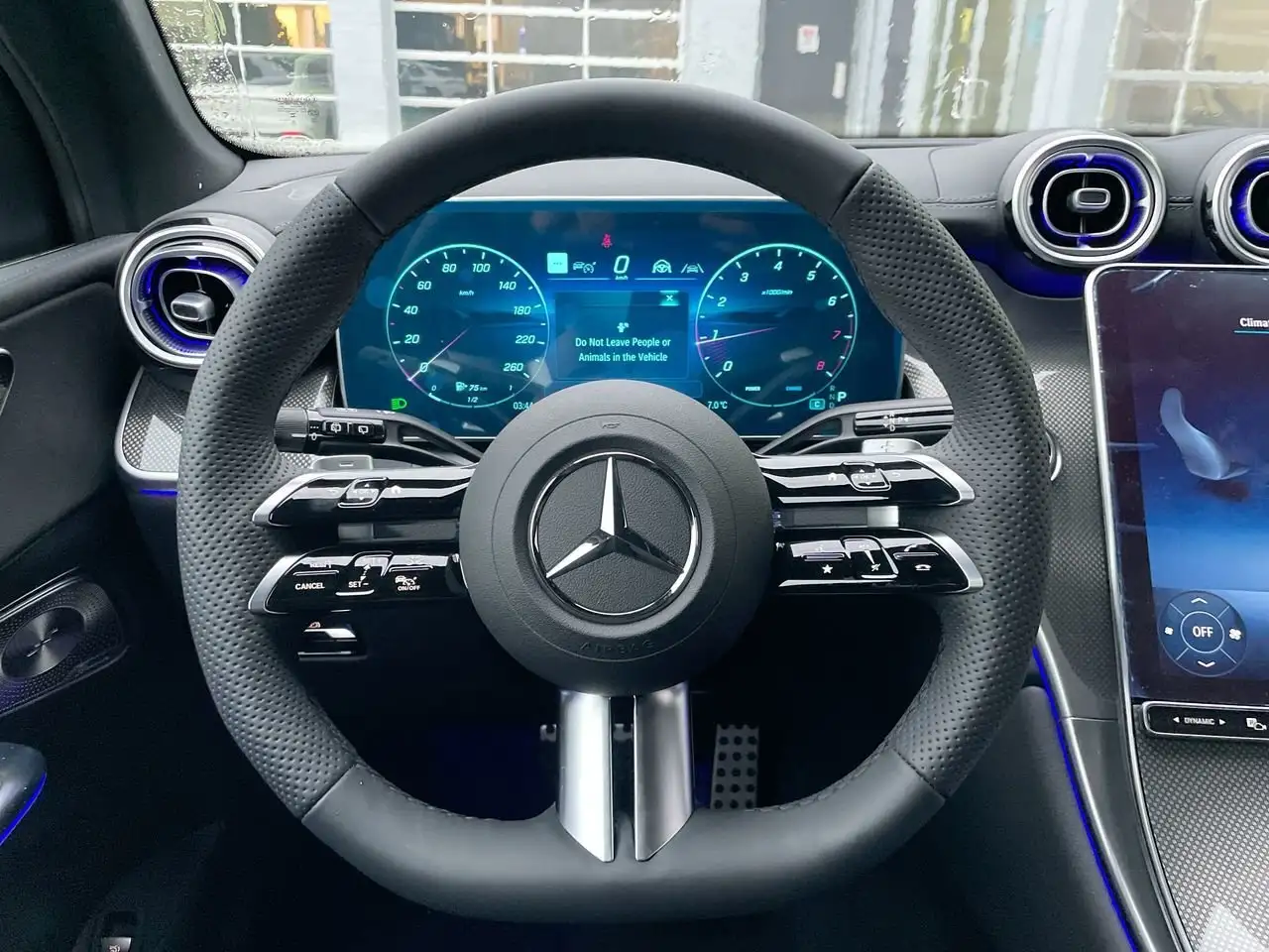 Mercedes-Benz GLC снимка Mercedes-Benz GLC