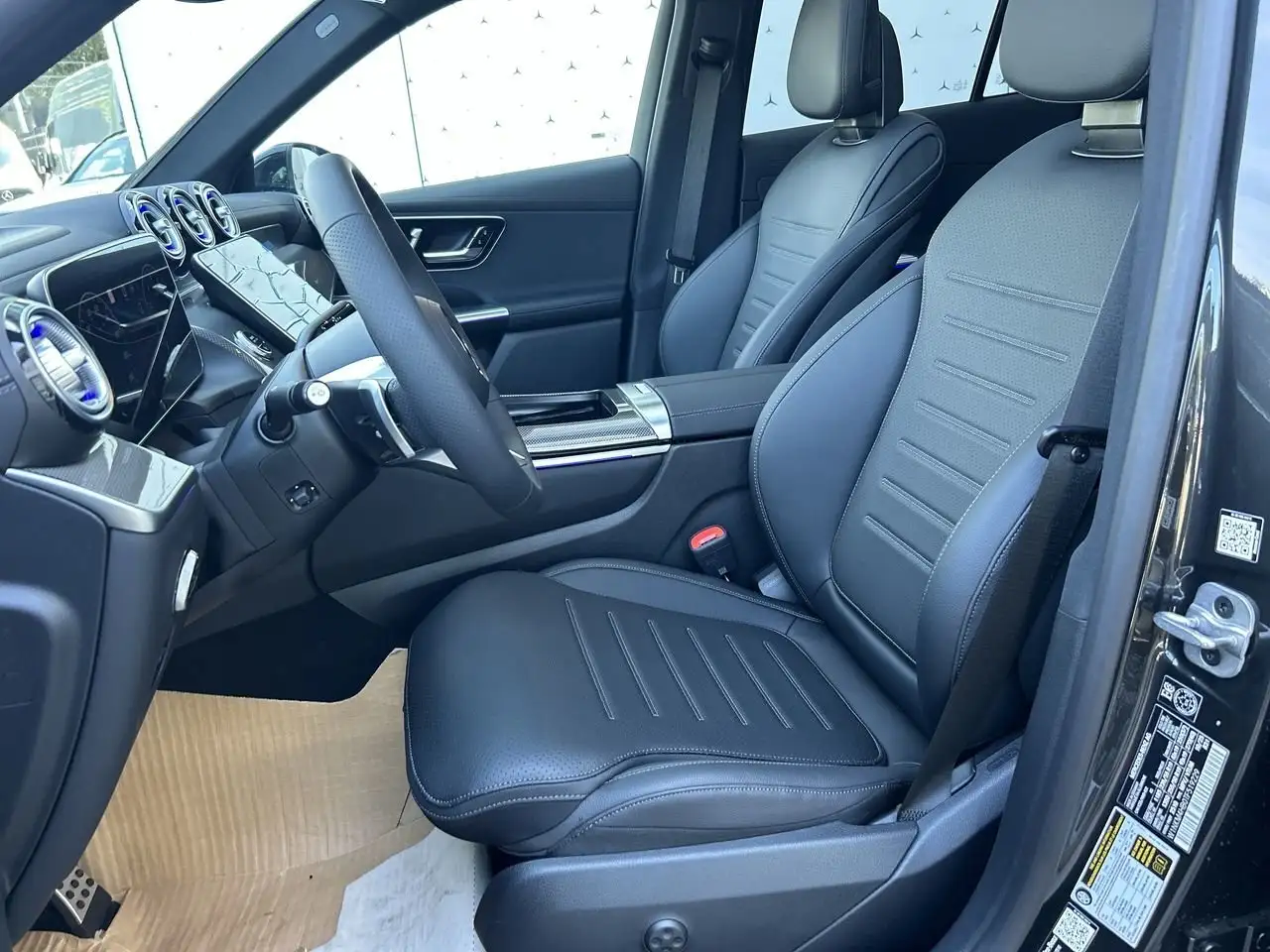 Mercedes-Benz GLC снимка Mercedes-Benz GLC