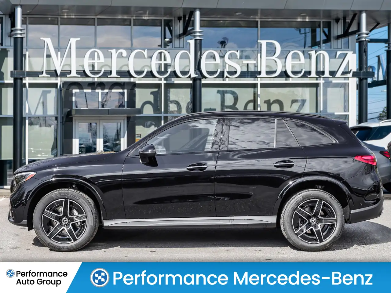 Mercedes-Benz GLC снимка Mercedes-Benz GLC
