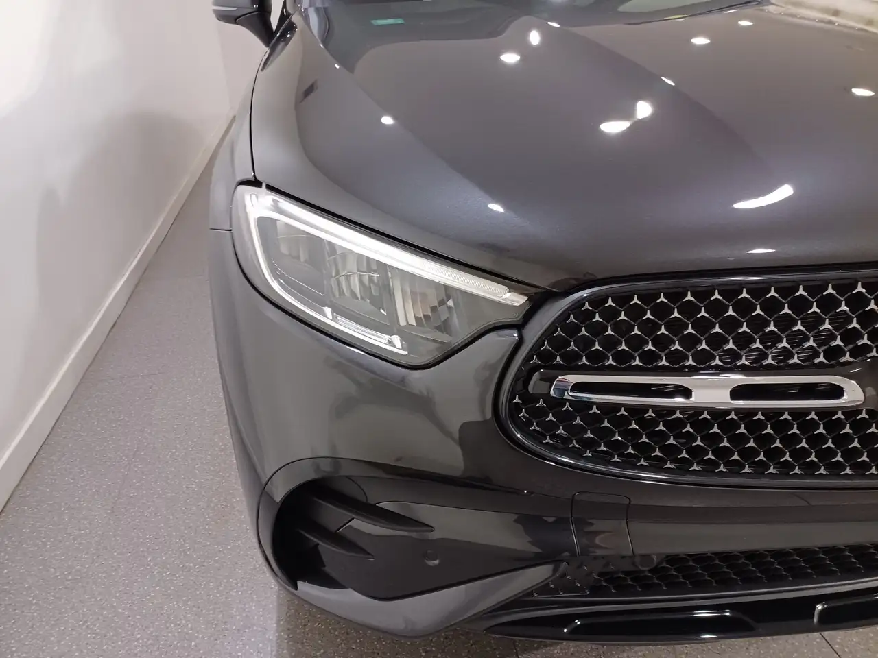 Mercedes-Benz GLC снимка Mercedes-Benz GLC