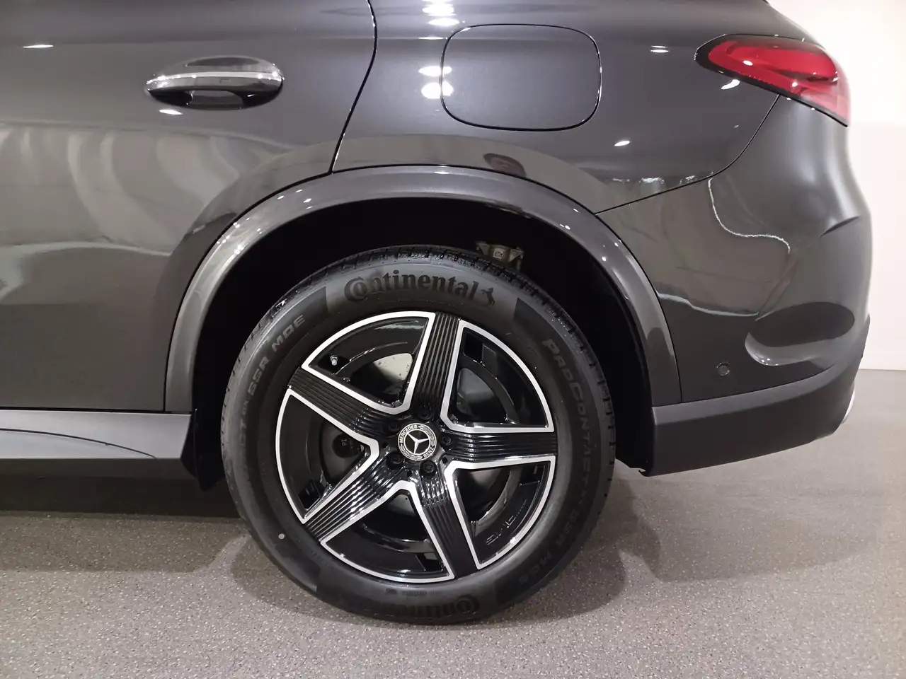 Mercedes-Benz GLC снимка Mercedes-Benz GLC