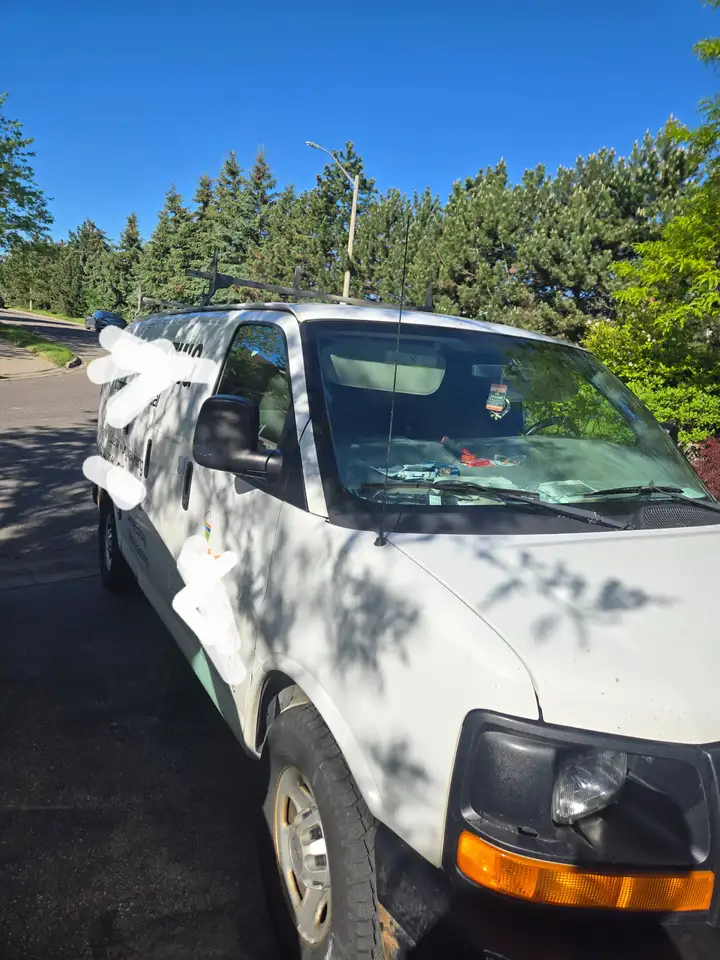 GMC Savana photo GMC Savana