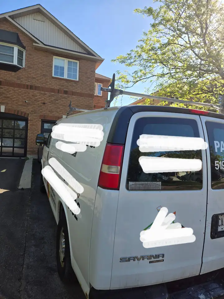 GMC Savana photo GMC Savana