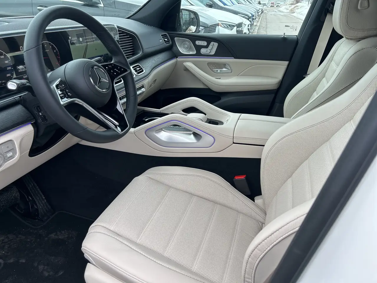 Mercedes-Benz GLE снимка Mercedes-Benz GLE
