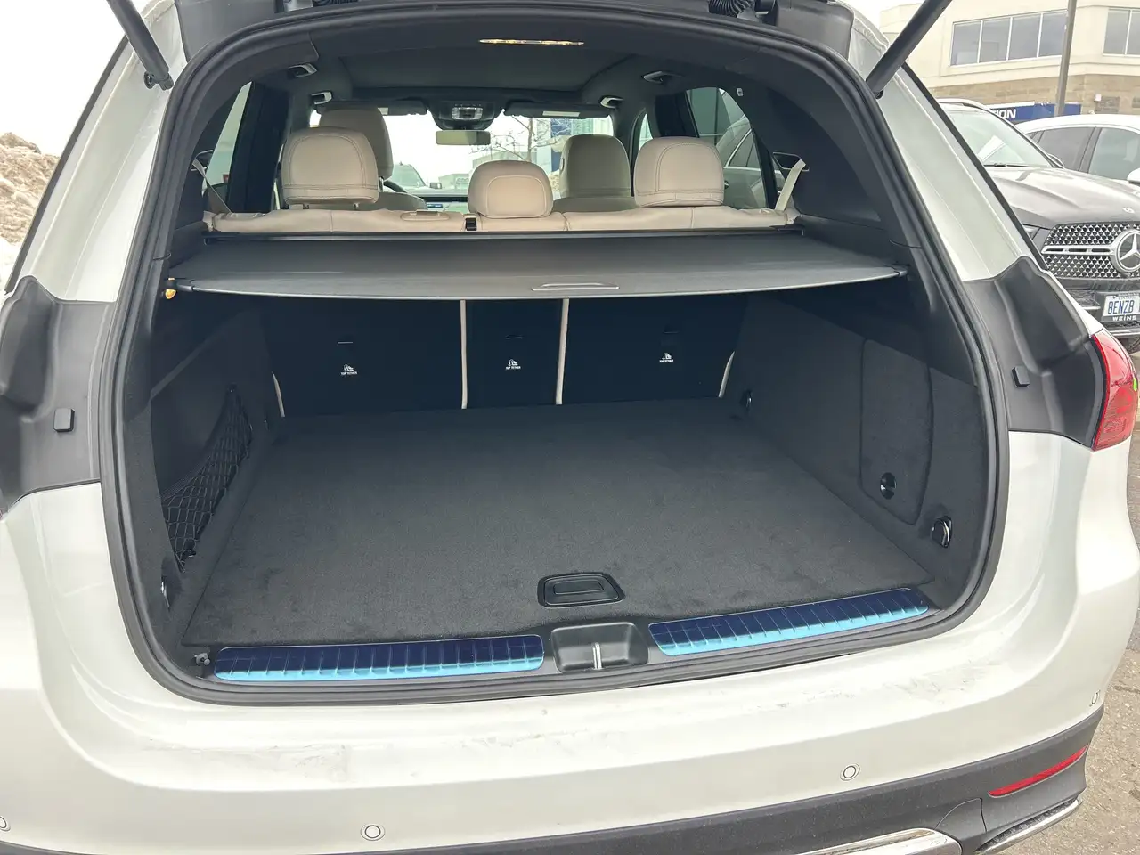 Mercedes-Benz GLE снимка Mercedes-Benz GLE